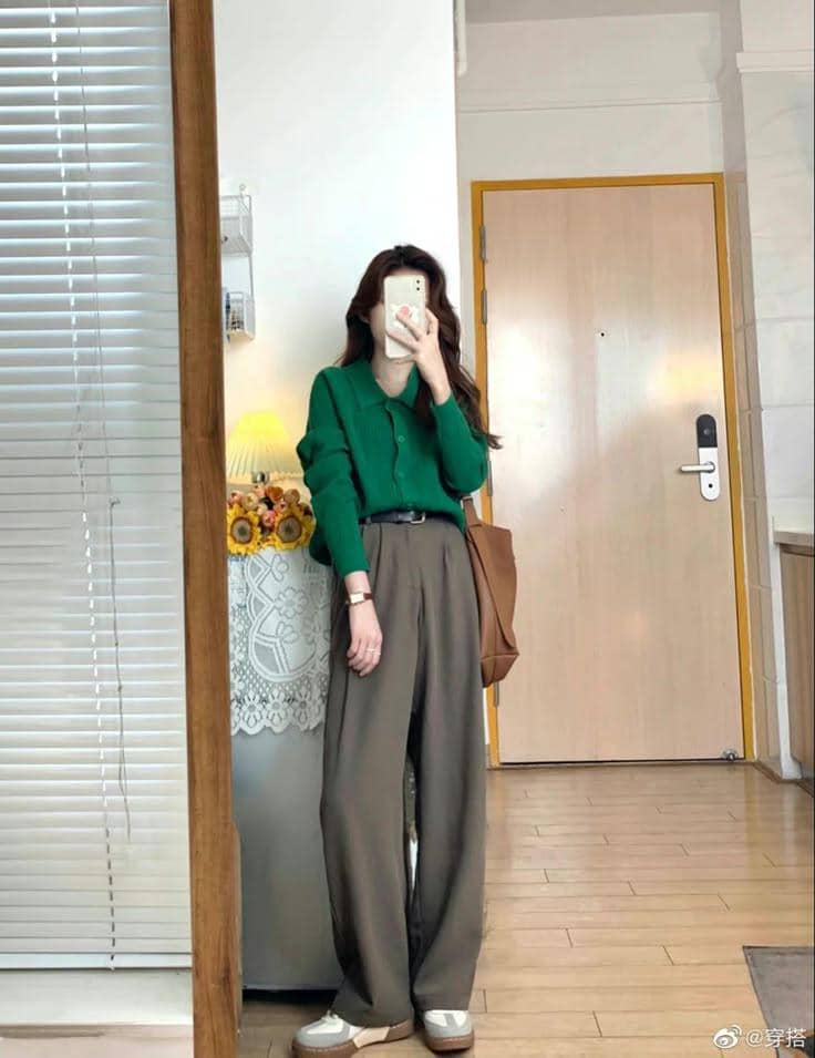 baju hijau cocok dengan celana warna apa