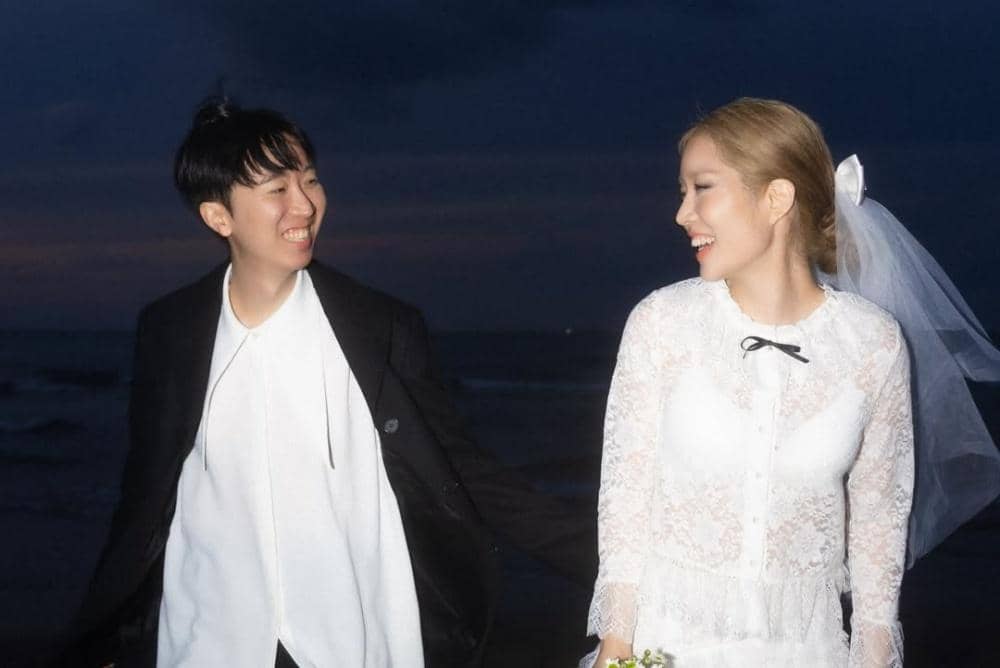 프로듀서 세우(sAewoo)와 싱어-래퍼 윤훼이(YUNHWAY)가 함께 하는 팀, ”세우 인 윤훼이(sAewoo in YUNHWAY“가 10년의 긴 연애를 끝으로 2026..jpg