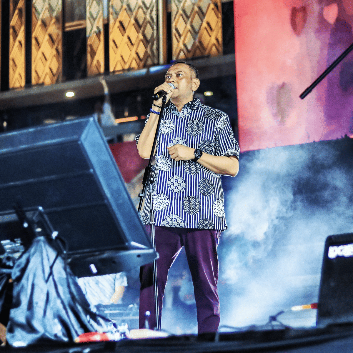 Lucky Widja, Lucky Element