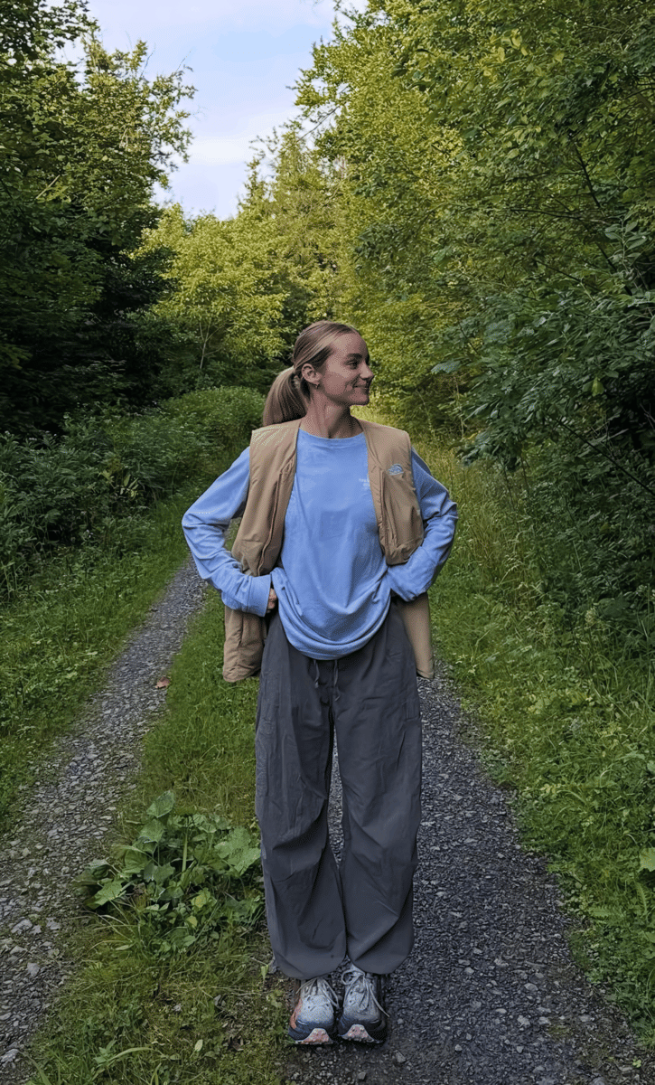 Track Pants, Kaus Long Sleeve, dan vest