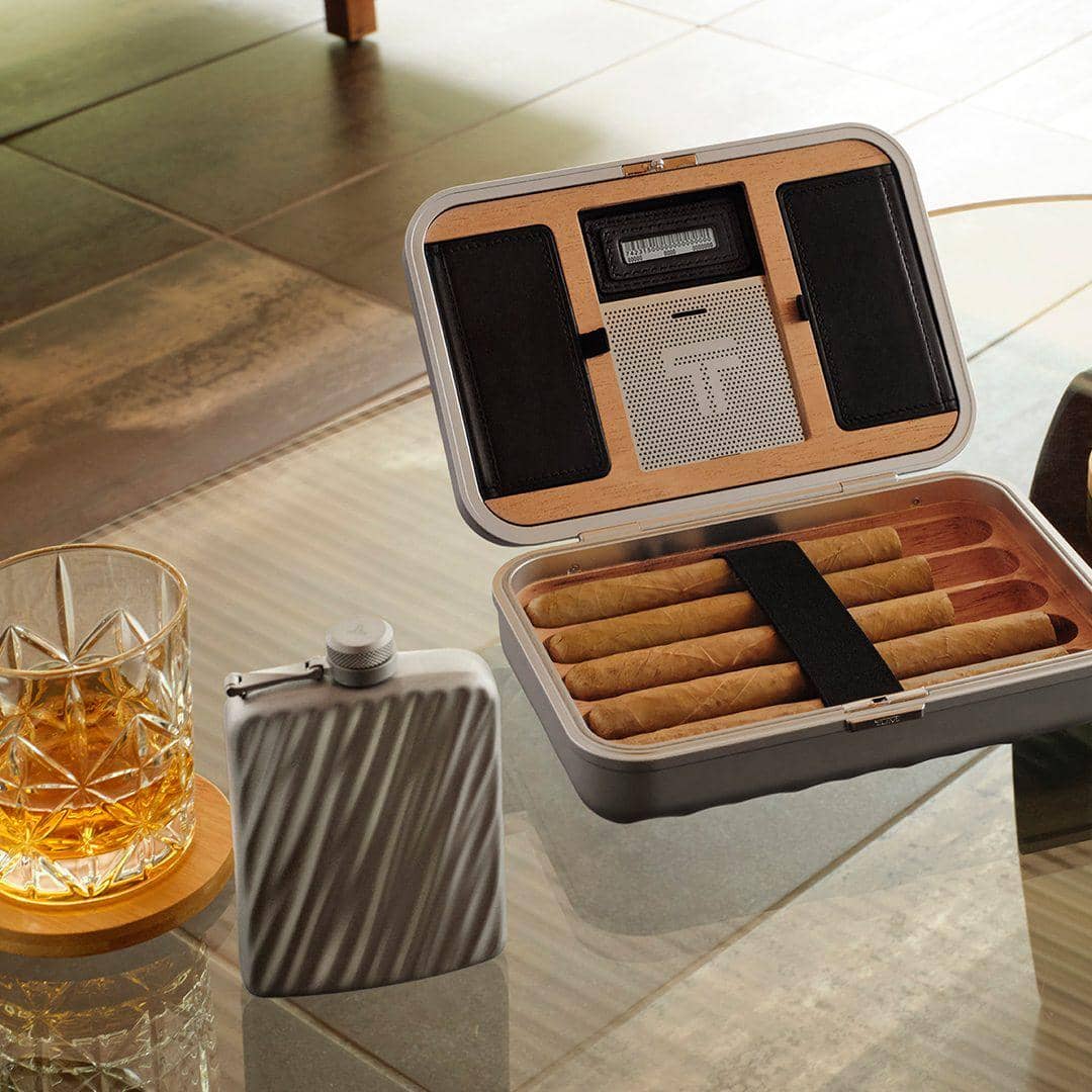 Nomor Seri Tumi Tracer