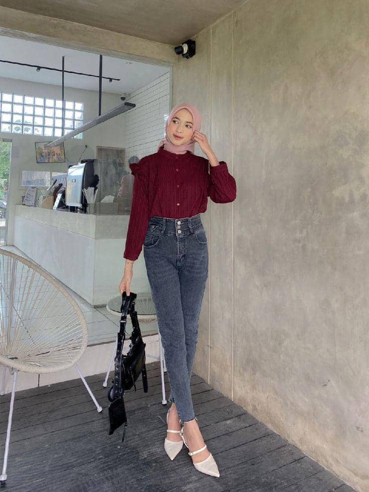 baju warna burgundy cocok dengan jilbab warna apa