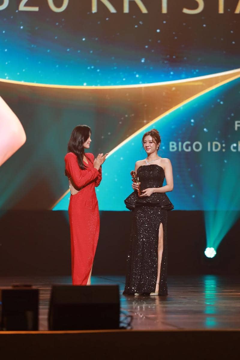 Foto 2 - Global Top2 Host - Krystal.JPG