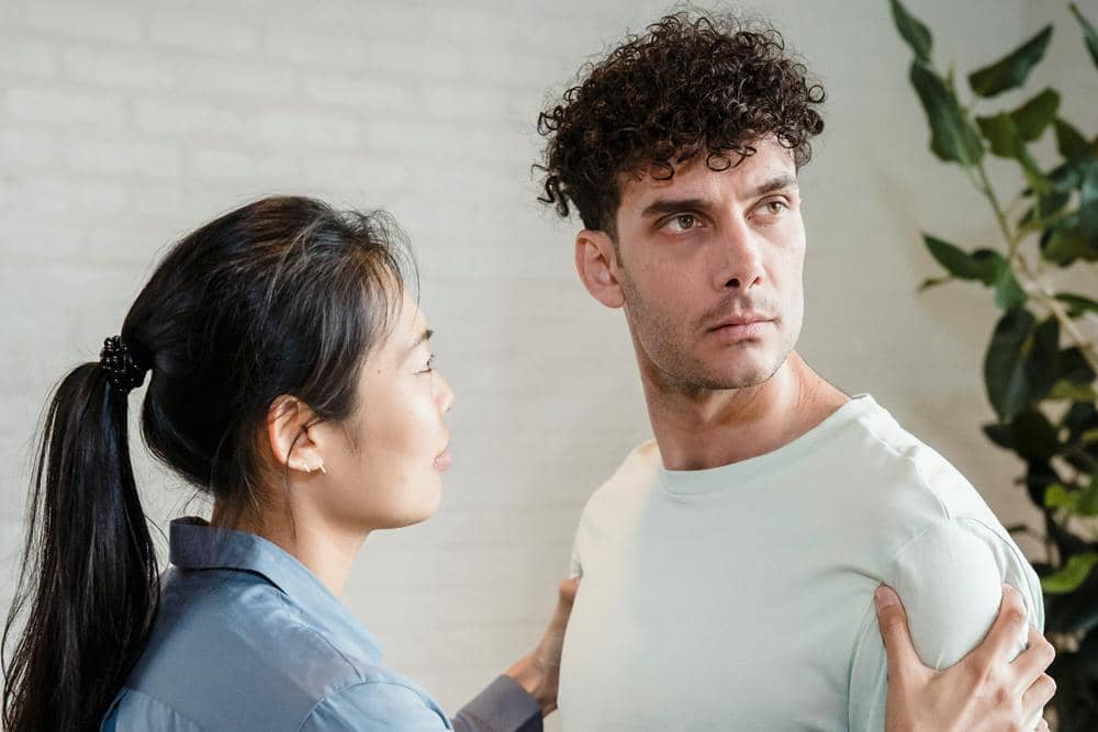 ilustrasi laki-laki bersikap pasif-agresif (pexels.com/Timur Weber)