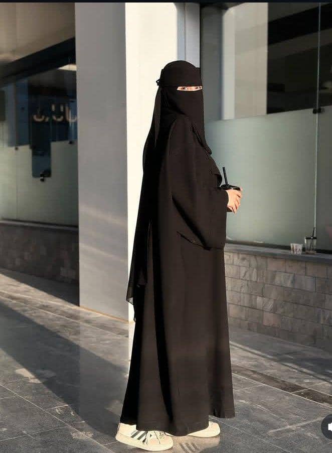perbedaan niqab dan khimar