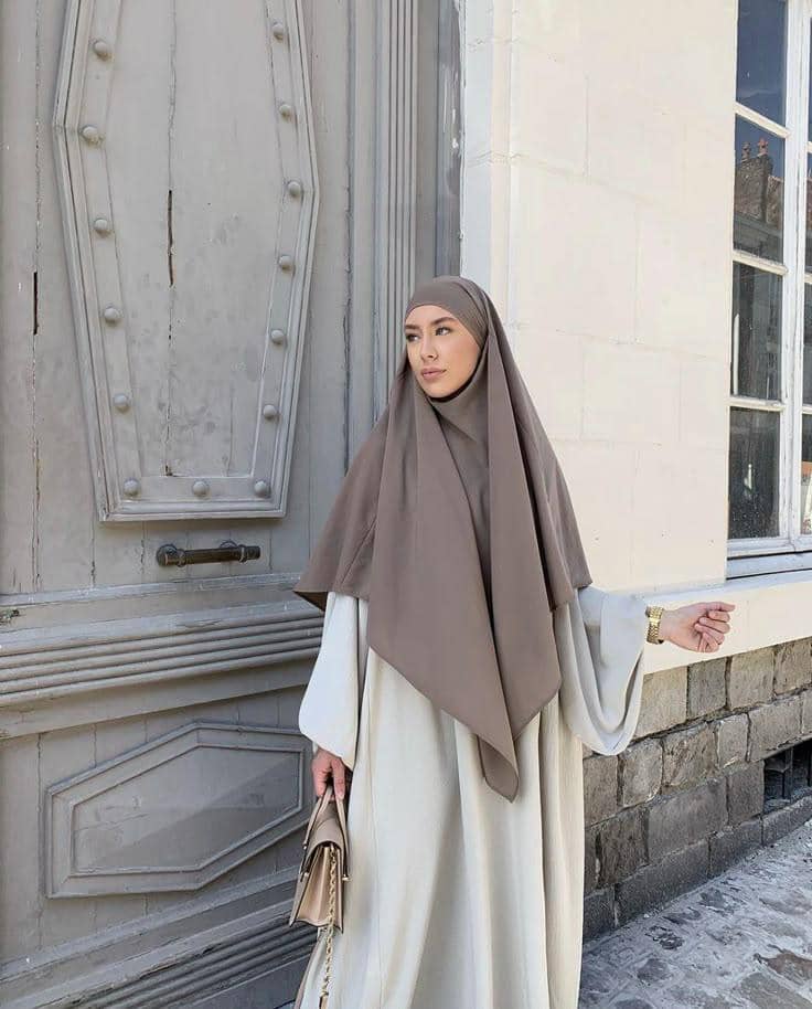 perbedaan niqab dan khimar