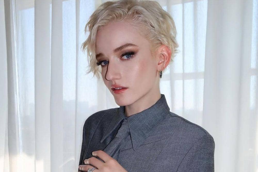 Julia Garner