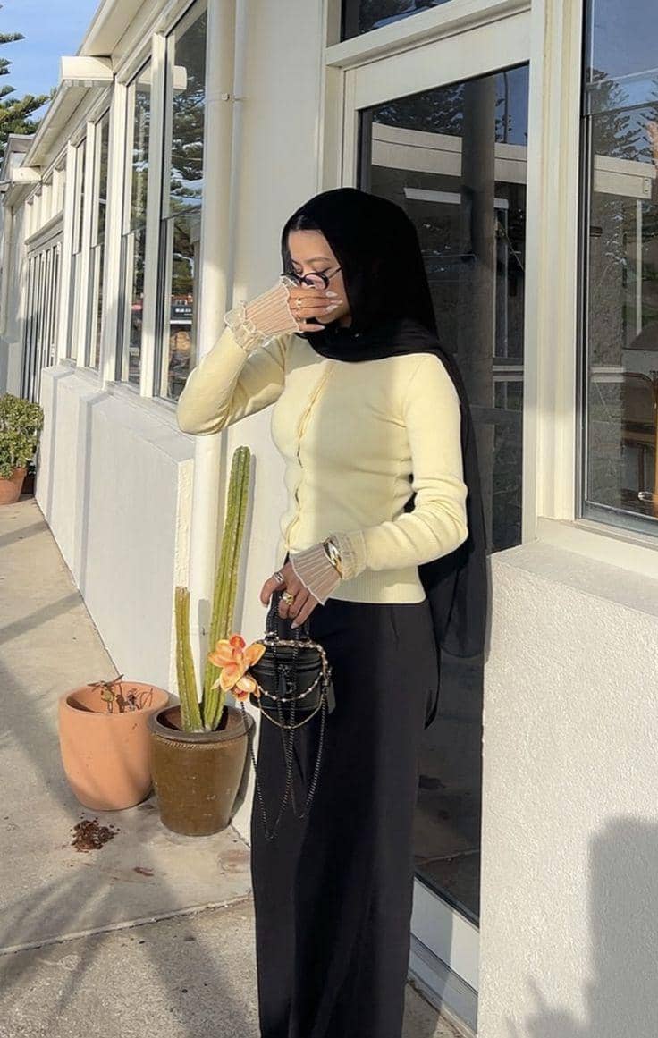 Yellow Butter dan Hitam