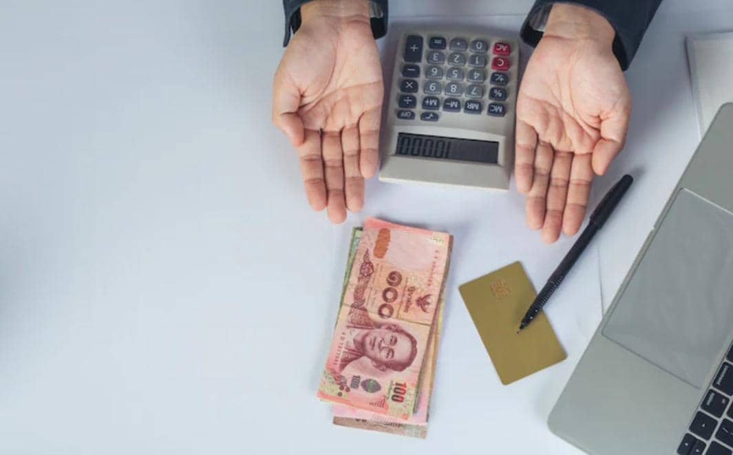 ilustrasi uang yang tersisa 