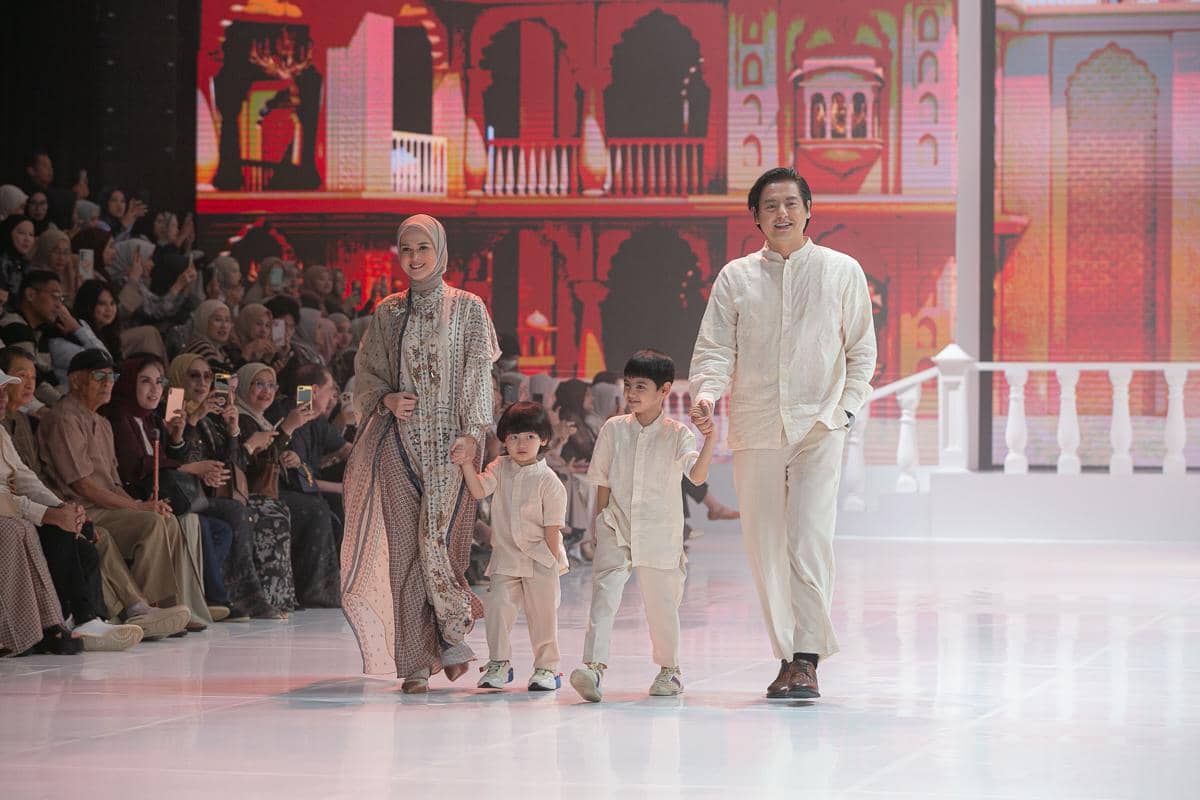 Roger Danuarta, Cut Meyriska & anak-anaknya.jpg