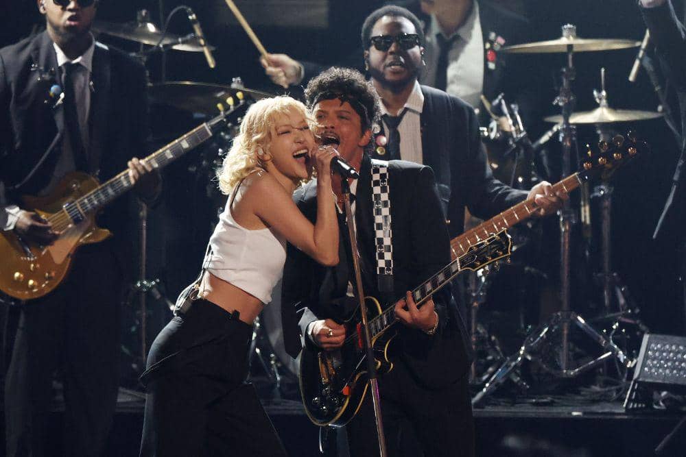 Rosè ‘BLACKPINK’ dan Bruno Mars