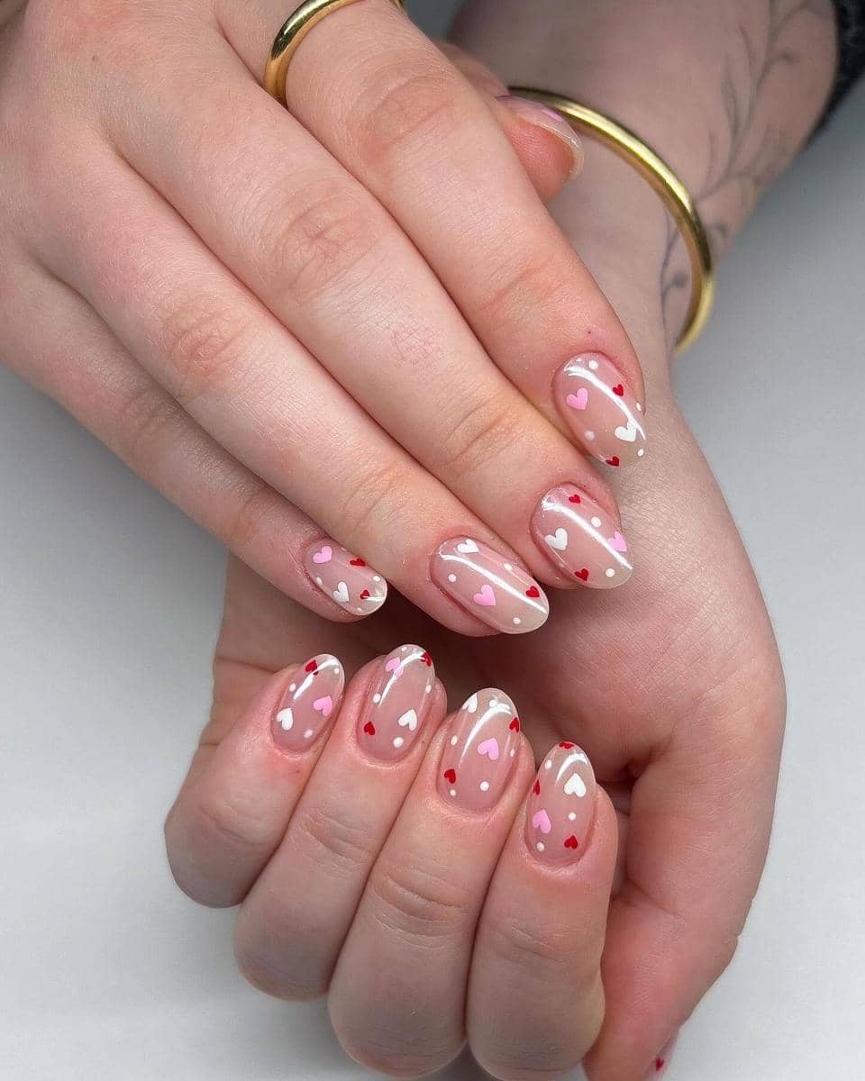 inspirasi nail art valentine clean look