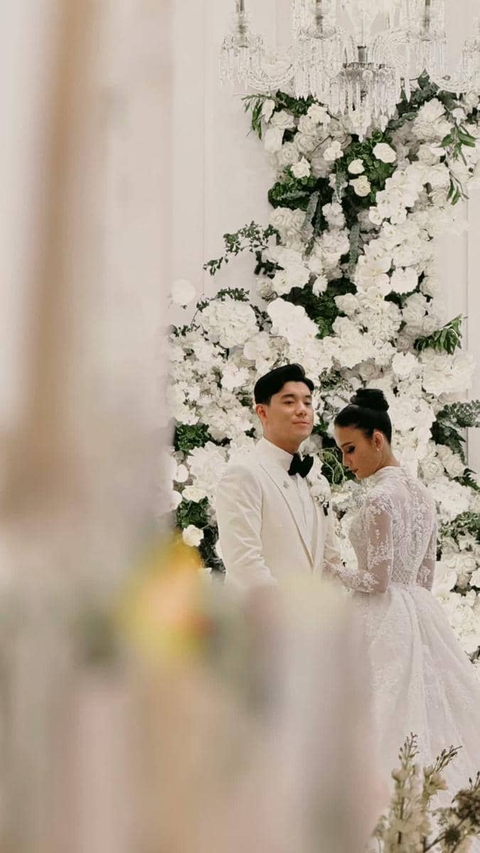 Potret Pernikahan Jaz Hayat dan Wavi Zihan