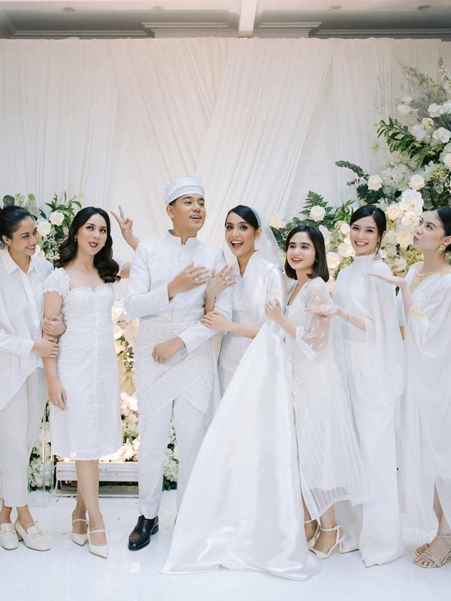 Potret Pernikahan Jaz Hayat dan Wavi Zihan