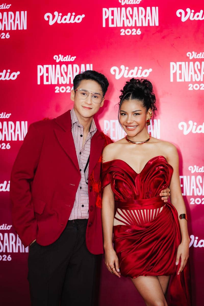 Ganteng-Ganteng Genteng Casts.jpg