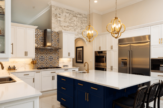 7 Model Kitchen Set Minimalis 2026, dari Desain Handleless hingga Jewel Tone