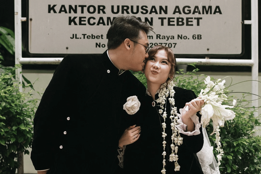 The Wedding Day of Antara & FidlyMakeup artist - @resultof.cutHair Stylist - @dianasap9Hand Bou (1).png