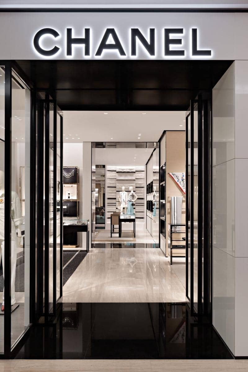 chanel_plaza-indonesia_chanel-6-LD.jpg