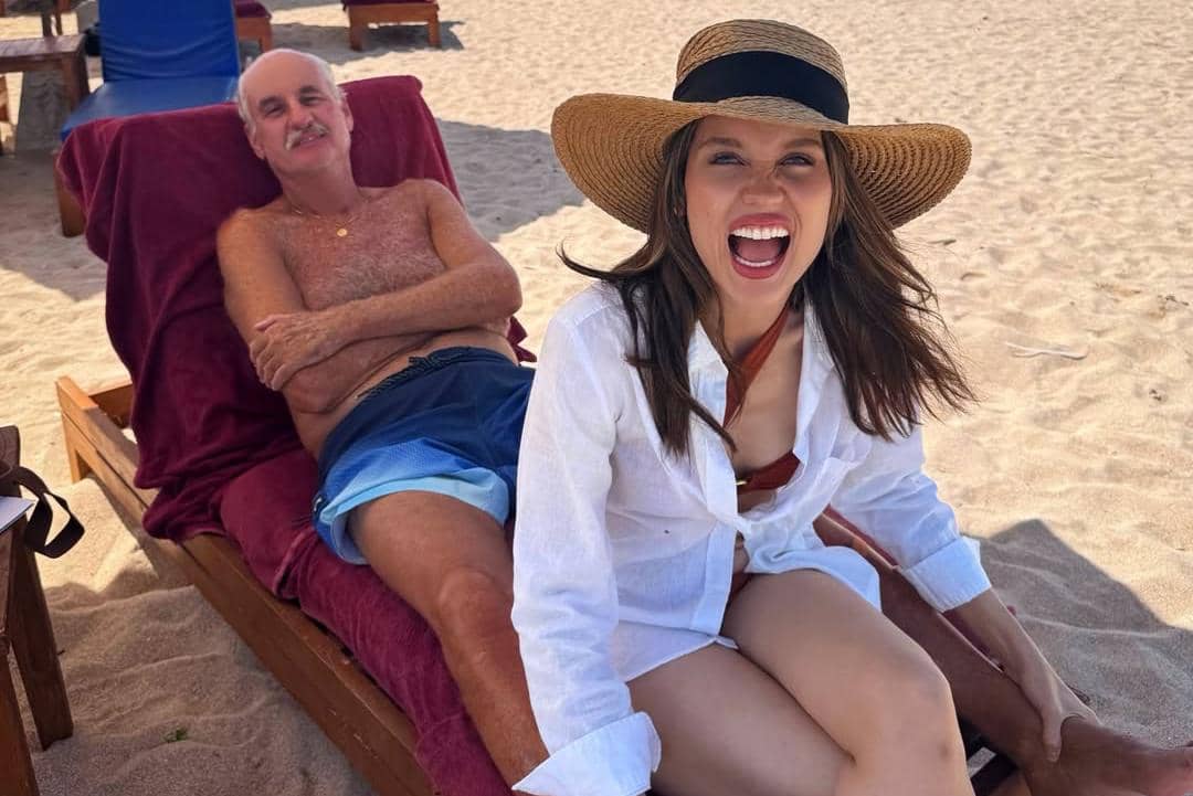 Lucky to still be able to cosplay as a little girl. 👧Visited my parents over the weekend and ye.jpg