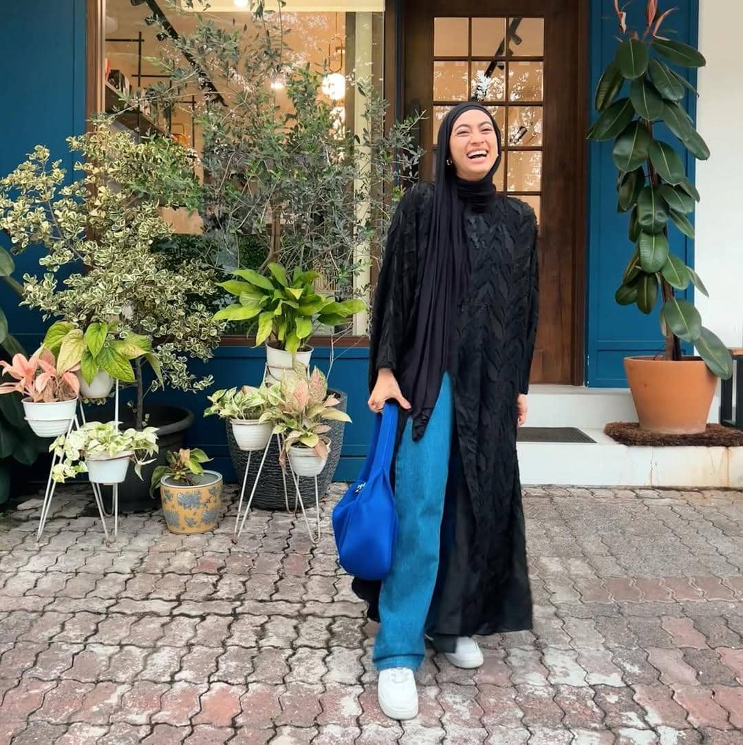 referensi OOTD kasual ala Ayudia Bing Slamet
