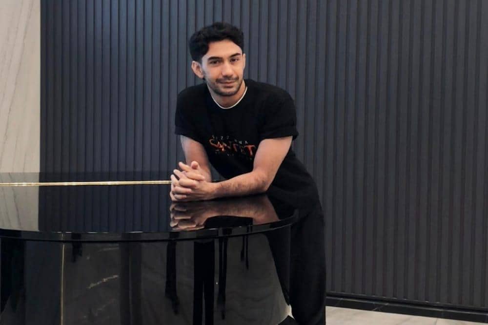 Reza Rahadian Ungkap Sisi Lain Film ‘Suzzanna: Santet Dosa di Atas Dosa’, Angkat Isu Sosial