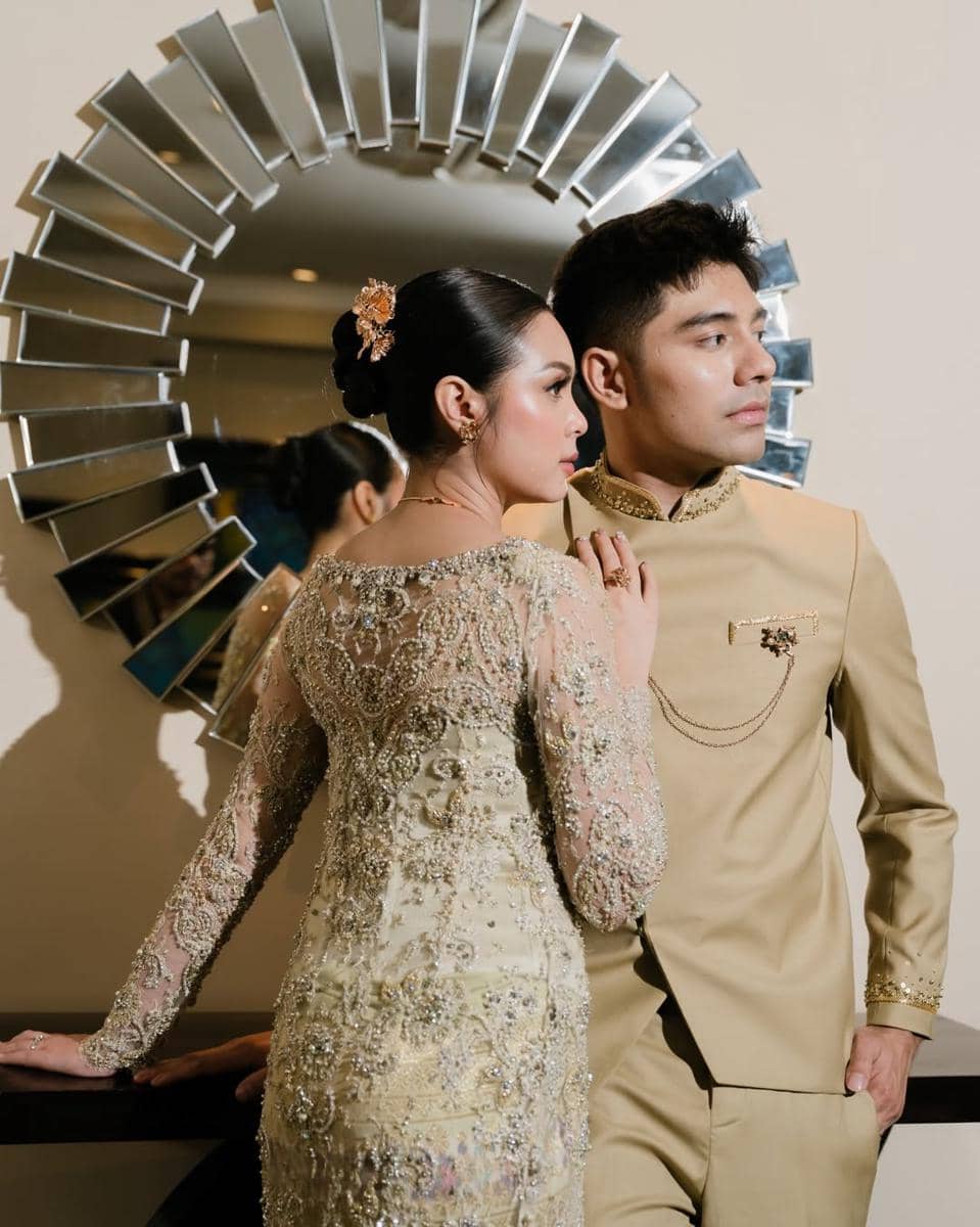 The Engagement of Claudia -- Riza.Photo- @captureyourmoment_ WO- @sistawedding Decoration- @sist-4.jpg
