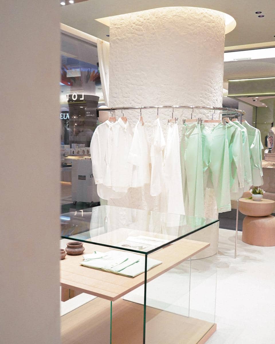 MASSHIRO&Co. Plaza Indonesia Store_04.jpg