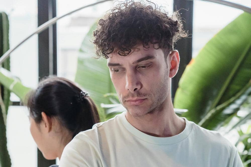 ilustrasi pasangan bertengkar (pexels.com/Timur Weber)