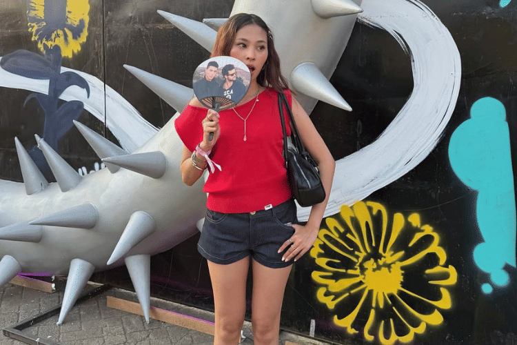 Cover Outfit Konser - instagram.comcaroliinketty.png