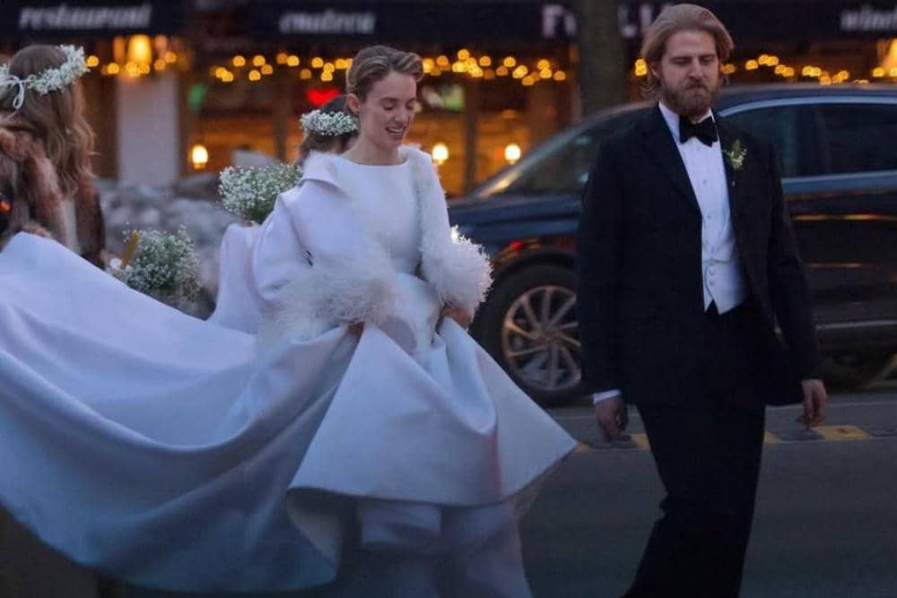 DEUXMOI EXCLUSIVE…Maya Hawke said “I do” on Valentine’s Day, tying the knot with musician Christ.jpg