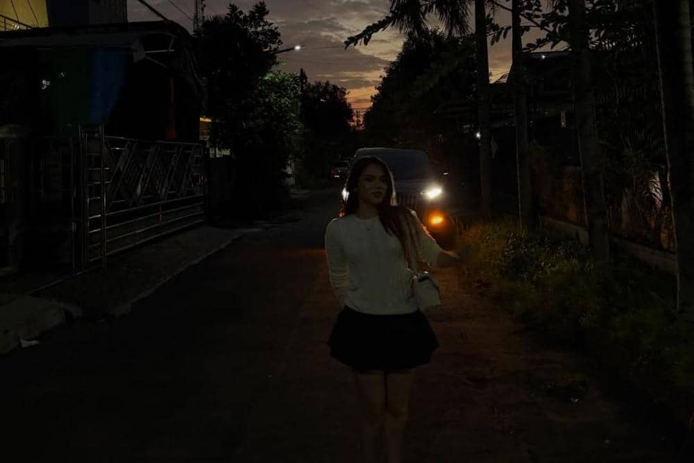 too many good things happening this year, only lovers can see it’s the sun behind u sets 💜hope .jpg