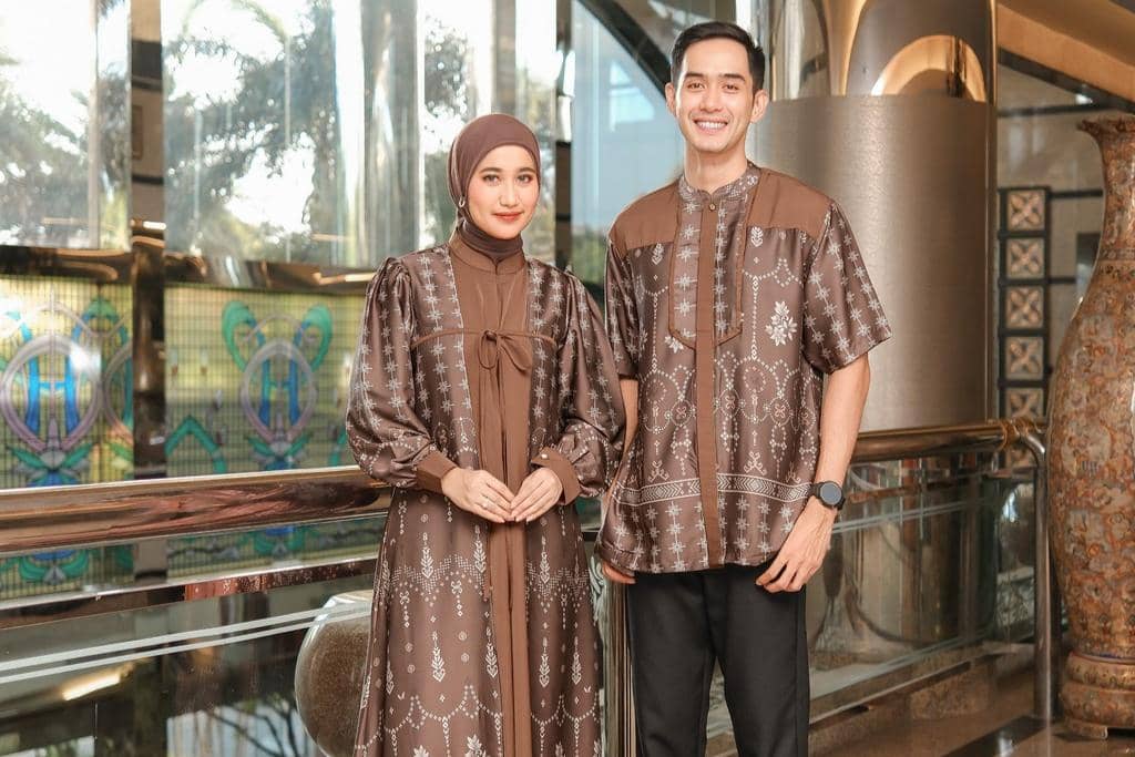 7 Rekomendasi Baju Couple Lebaran 2026 dari Brand Lokal