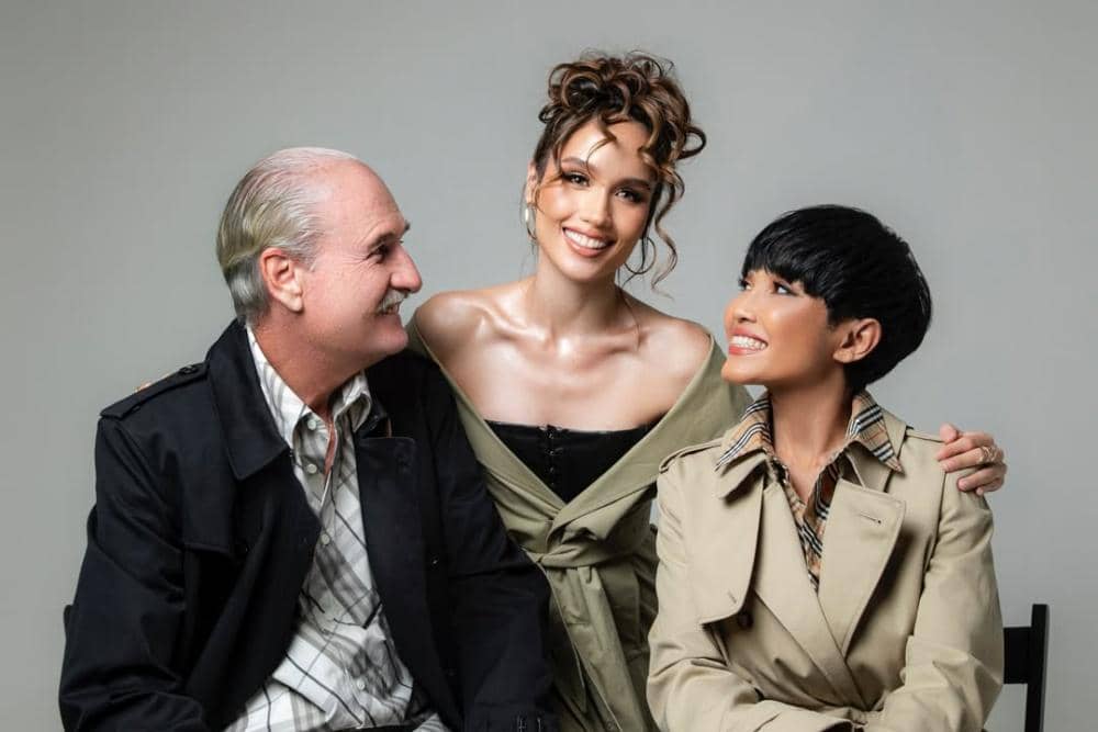 6 Fakta Keluarga Cinta Laura, Bangun Yayasan Pendidikan di Indonesia