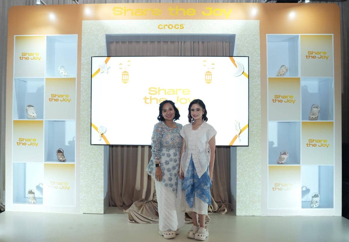 Ki-ka= Martina Harianda Mutis, General Manager Brand Marketing MAP Active. dan Tissa Biani, Brand Ambassador Crocs Indonesia.JPG