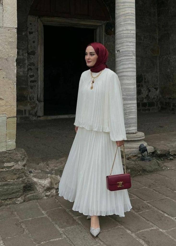 mix and match rok plisket untuk buka bersama