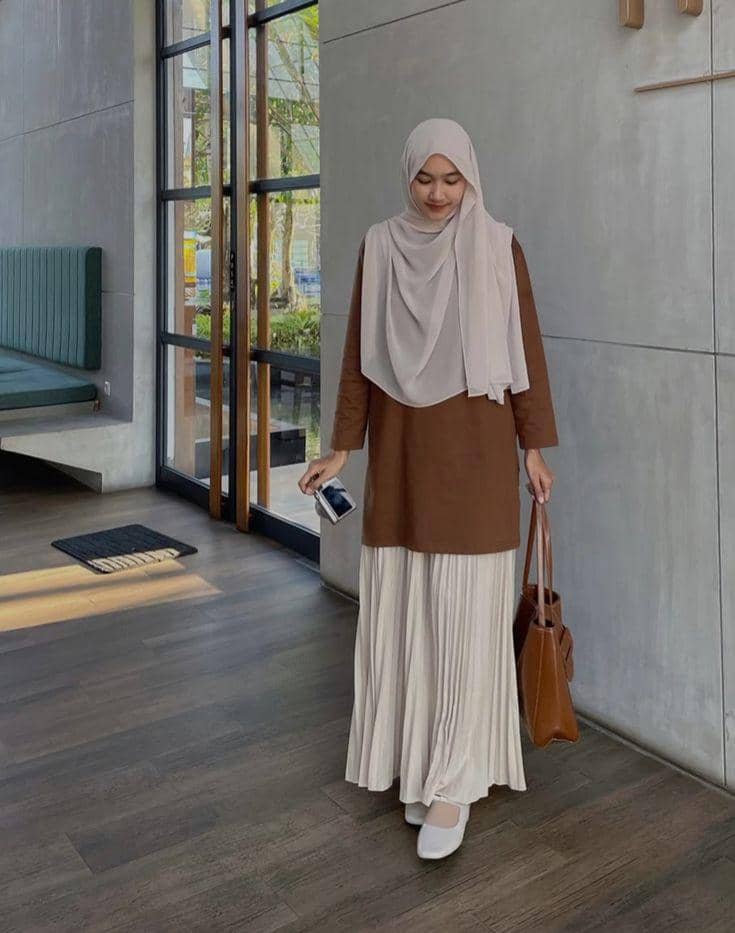 mix and match rok plisket untuk buka bersama