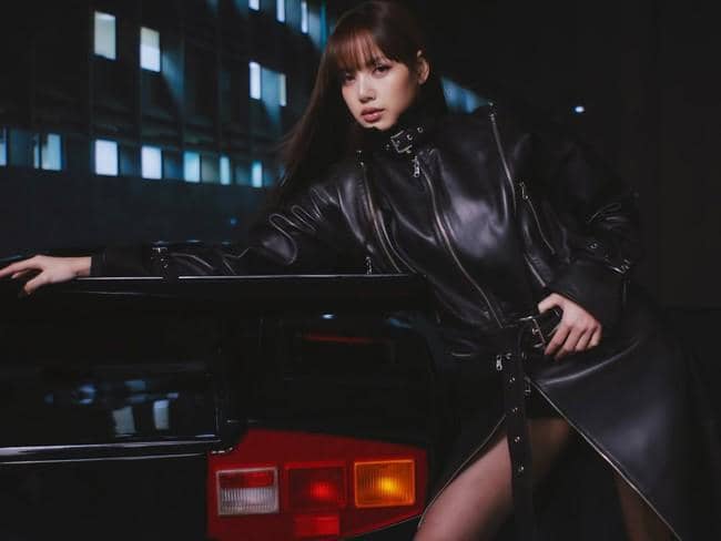 lisa-blackpink-1771476529514.jpeg