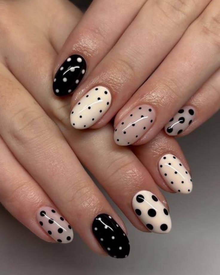 inspirasi nail art monokrom unik