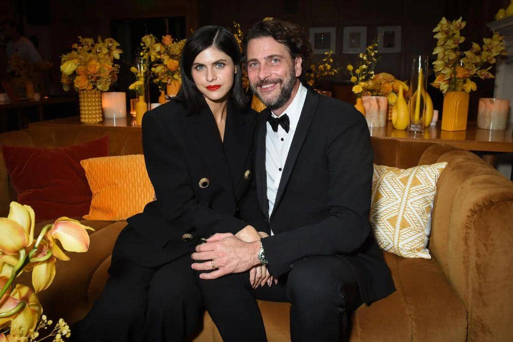 Alexandra Daddario dan Andrew Form