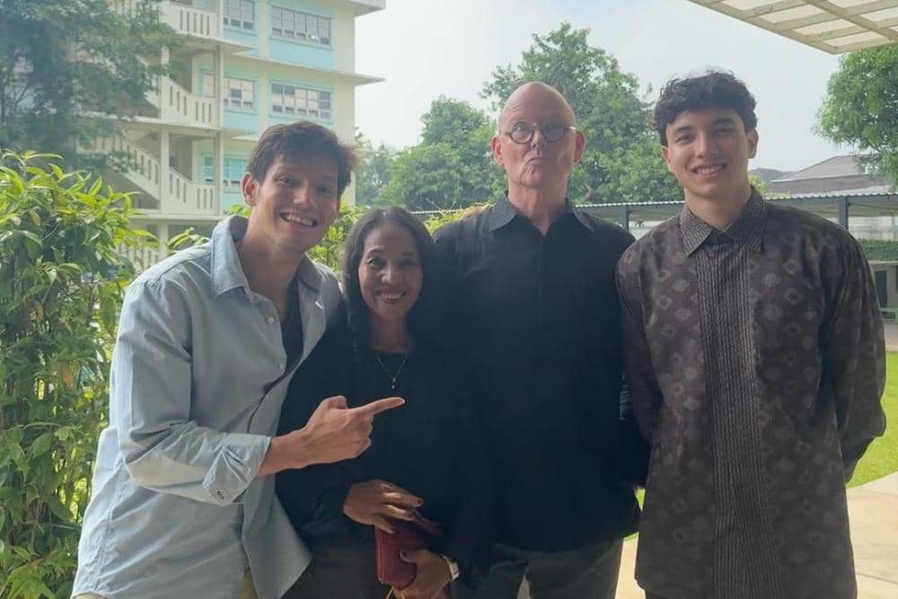 Officially not in highschool anymore! You did it man, regardless of everything thats been going .jpg