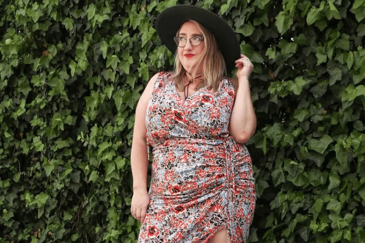 7 Tips Menyamarkan Perut Buncit dengan Outfit yang Tepat