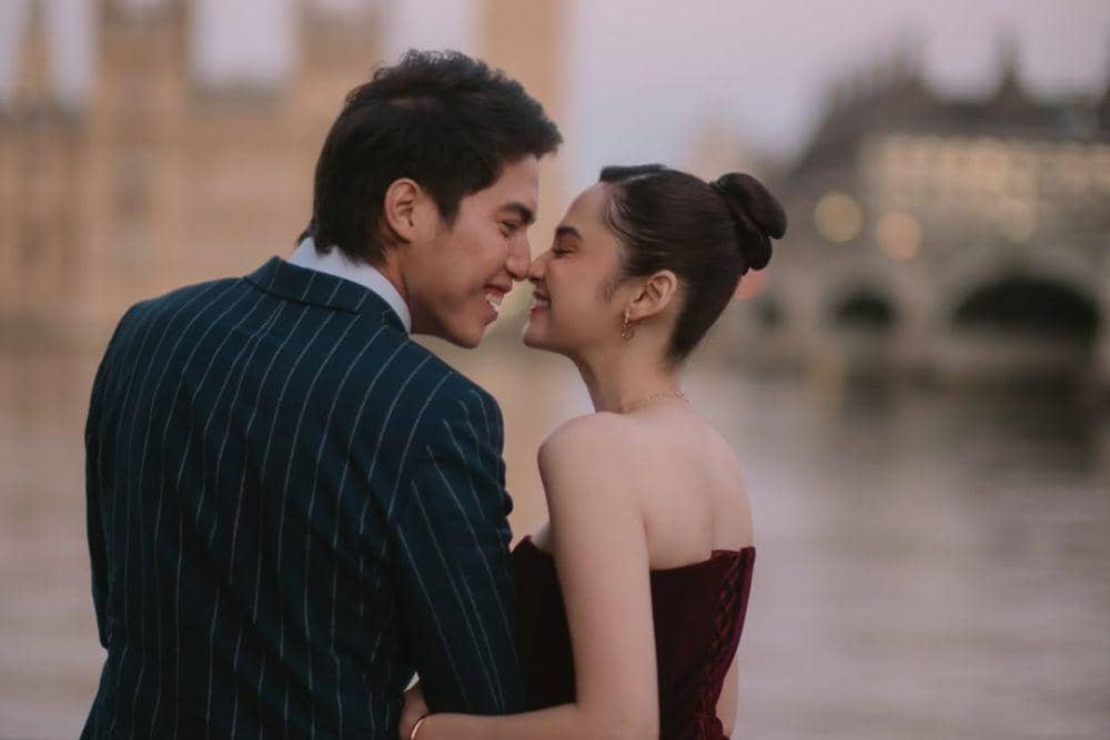 El Rumi dan Syifa Hadju