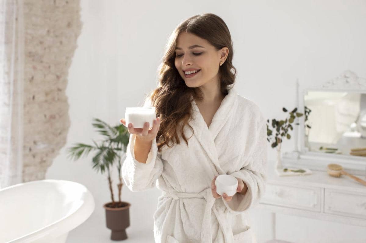 Apakah Hair Mask Boleh Kena Kulit Kepala? Cek Jawabannya