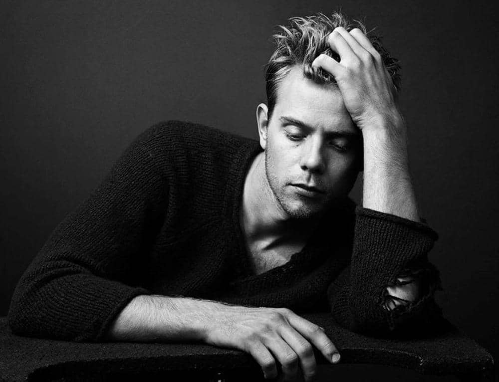 Peleburan Fantasi & Realis Jonathan Anderson di UNIQLO x JW ANDERSON