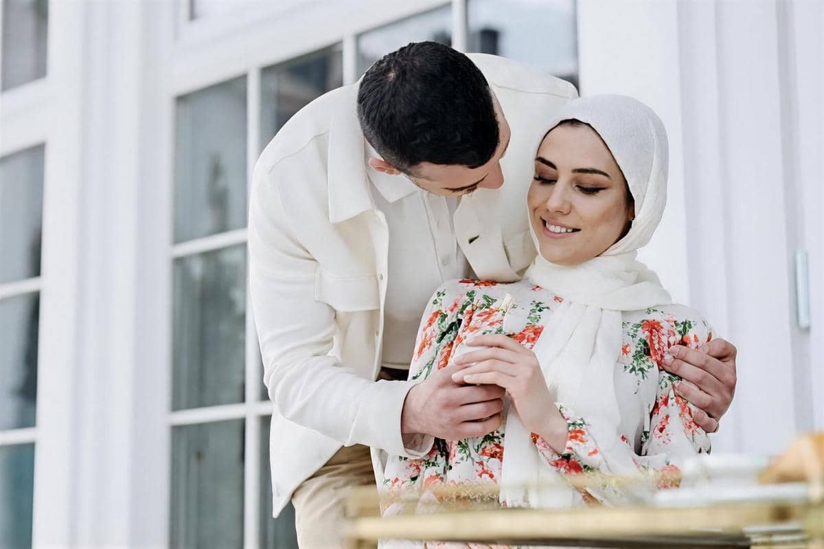 ilustrasi-suami-istri-c02121b330059351bf7b3d11bb2832b9 (1).jpg