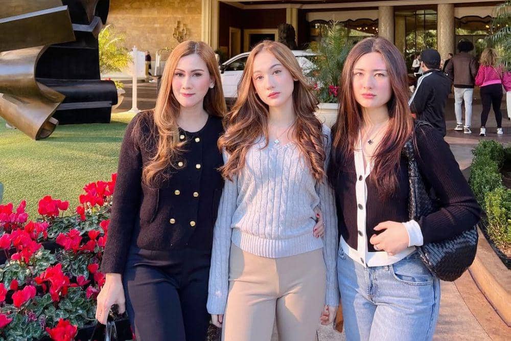 Laura Moane dan keluarga