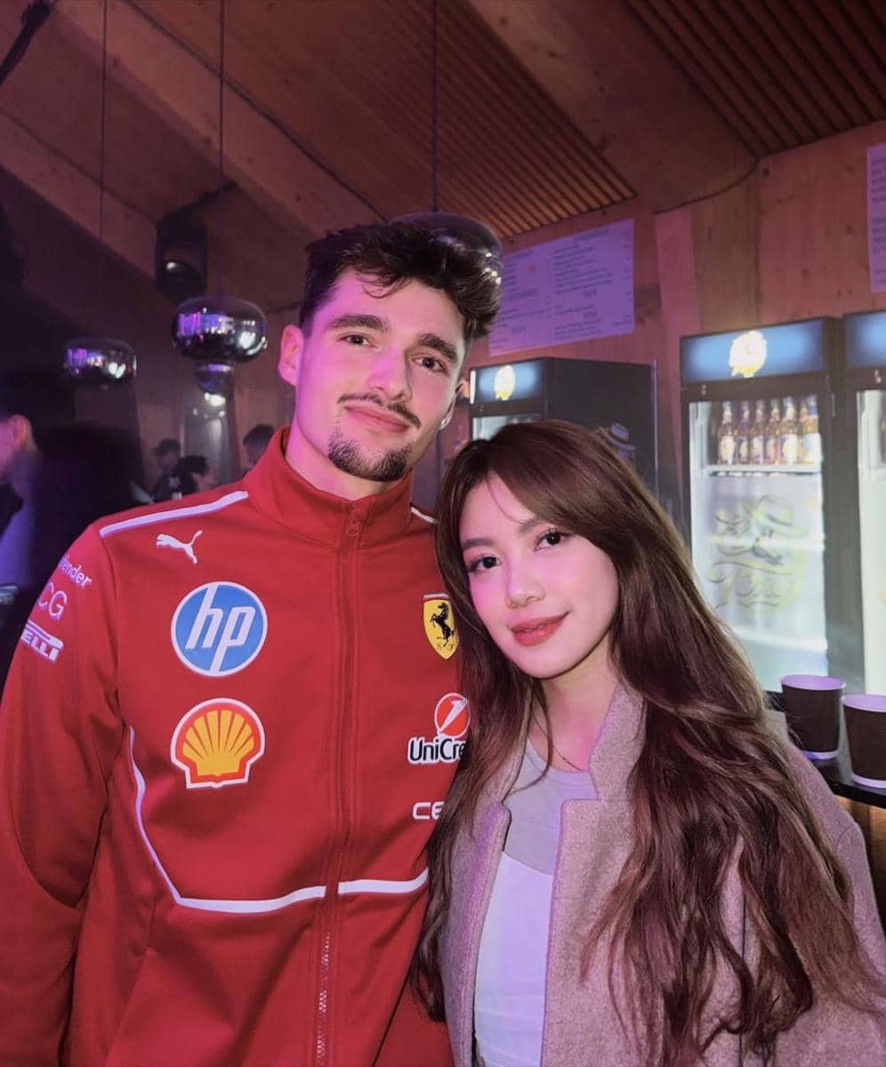 Regina Phoenix dan pacar bule