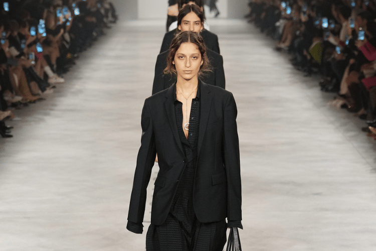 Maria Grazia Chiuri Kembali dengan Sentuhan Baru untuk Fendi FW26