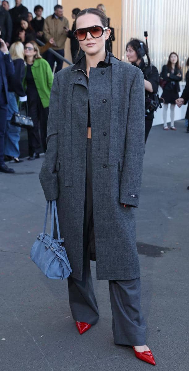 zoey-deutch-attends-the-prada-fashion-show-during-the-milan-news-photo-1772122958.jpg