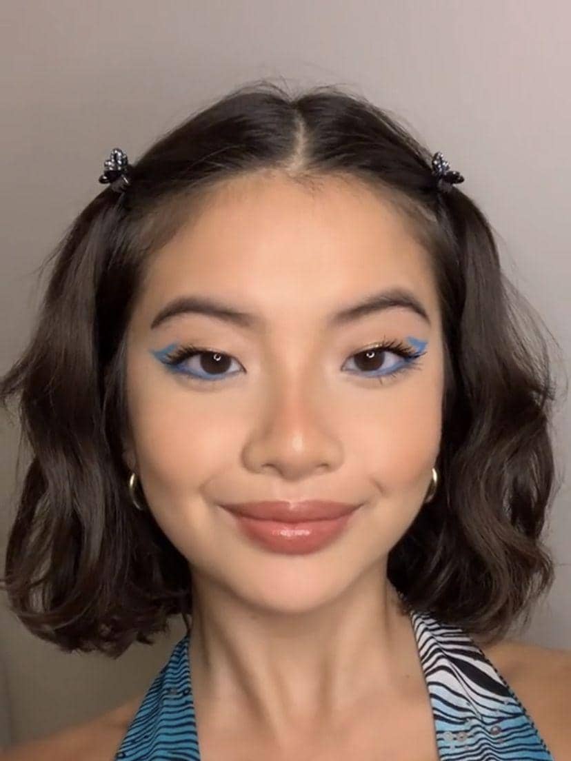 variasi styling rambut pendek dengan hair clip